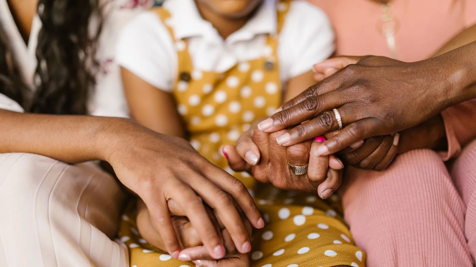 Enabling vs Supporting: A Guide for Families of Someone In Addiction